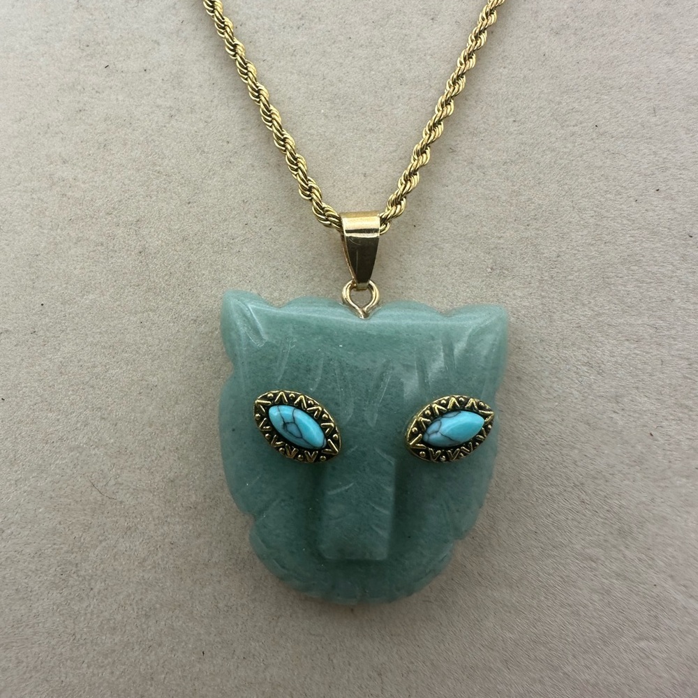 Green Aventurine Panther Pendant Necklace on Stainless Steel Rope Chain - Picture 7 of 9